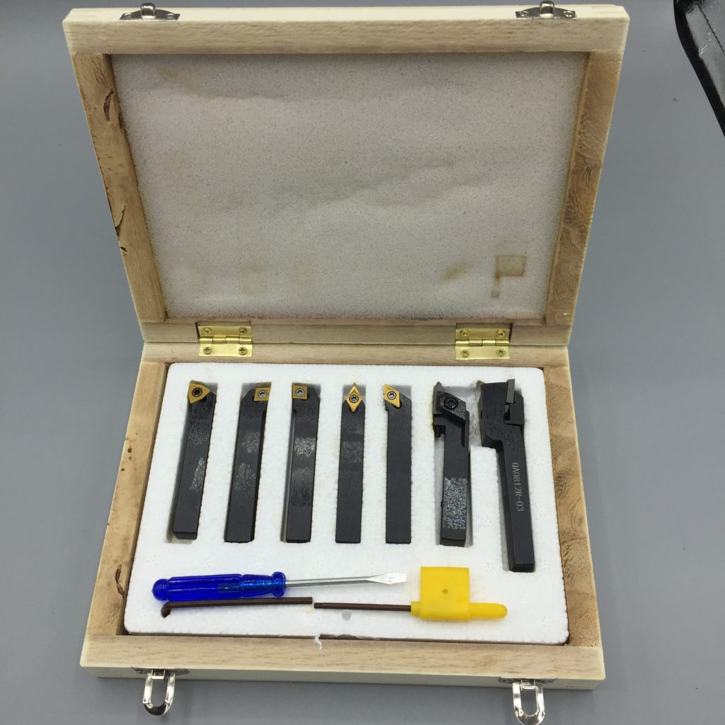 thumbnail image 2 of 5/16" 5-Piece Indexable Carbide Insert Lathe Tool Set - C6 Chipbreaker Turning Bits With Case 2 of 11